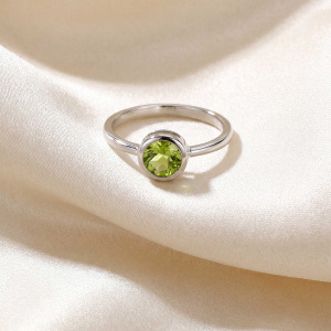 Preview: Damen Ring 925 Sterling Silber 1 Peridot grün Silberring