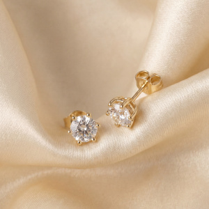 Preview: Ohrstecker Solitär 333 Gelbgold 2 Lab-Grown-Diamanten Brillanten 0,50 ct.