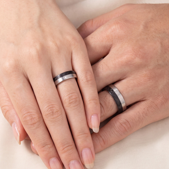 Partner Ring Edelstahl matt mit Carbon