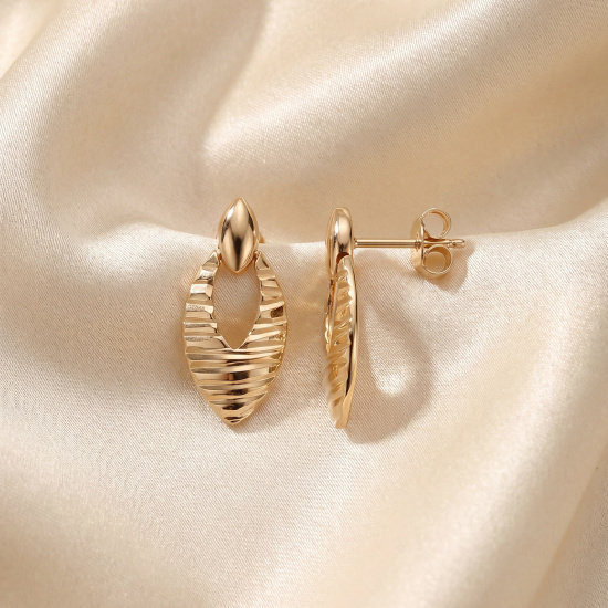 Ohrstecker oval 333 Gelbgold diamantierte Ohrringe